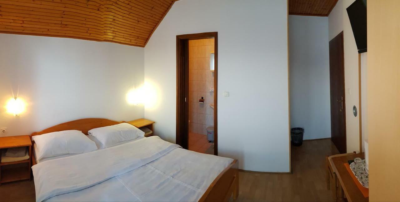 House Anamarija Hotel Seliste Dreznicko Eksteriør billede